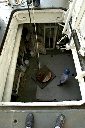 Anchor lift